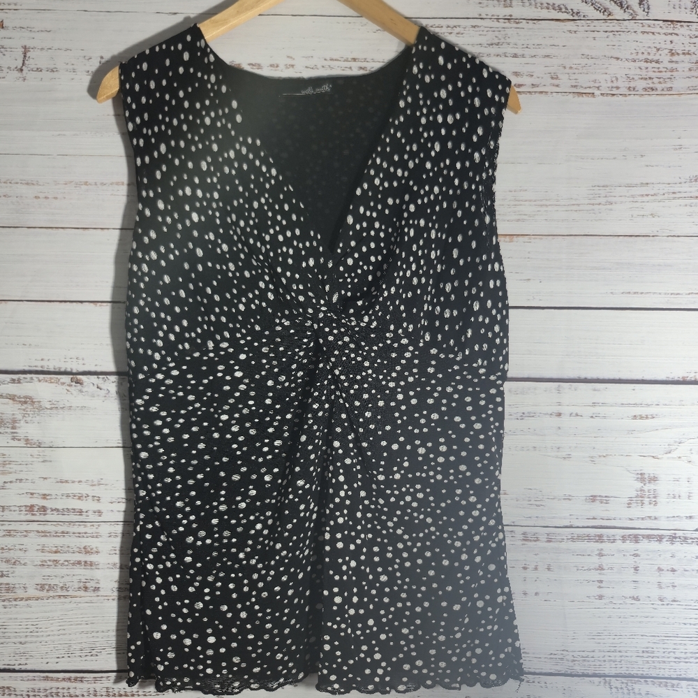 Black with white polka dots V Neck tank topTwisted knot at the chestScalloped